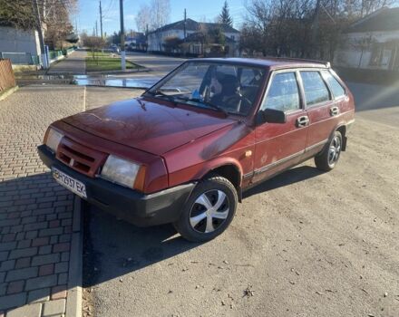 Красный ВАЗ 2109, объемом двигателя 1.1 л и пробегом 250 тыс. км за 850 $, фото 3 на Automoto.ua