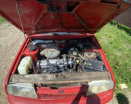 Красный ВАЗ 2109, объемом двигателя 1.3 л и пробегом 100 тыс. км за 1000 $, фото 2 на Automoto.ua