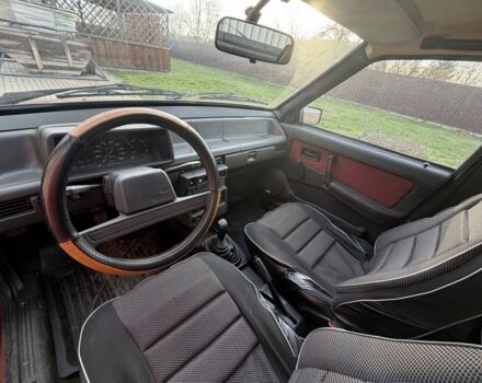 Красный ВАЗ 2109, объемом двигателя 1.5 л и пробегом 200 тыс. км за 1200 $, фото 3 на Automoto.ua