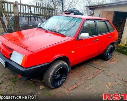 Красный ВАЗ 2109, объемом двигателя 1.1 л и пробегом 198 тыс. км за 888 $, фото 5 на Automoto.ua