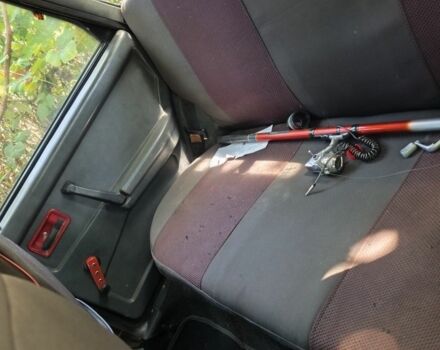 Красный ВАЗ 2109, объемом двигателя 1.5 л и пробегом 290 тыс. км за 481 $, фото 3 на Automoto.ua