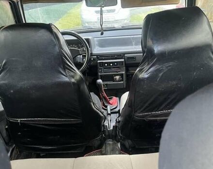 Красный ВАЗ 2109, объемом двигателя 1.3 л и пробегом 250 тыс. км за 700 $, фото 3 на Automoto.ua