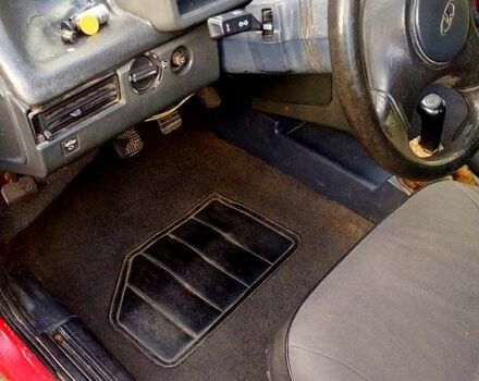Красный ВАЗ 2109, объемом двигателя 1.5 л и пробегом 365 тыс. км за 550 $, фото 5 на Automoto.ua