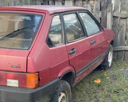Красный ВАЗ 2109, объемом двигателя 1.5 л и пробегом 260 тыс. км за 647 $, фото 2 на Automoto.ua