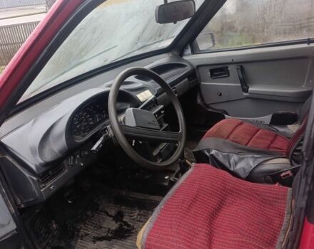 Красный ВАЗ 2109, объемом двигателя 0 л и пробегом 200 тыс. км за 400 $, фото 6 на Automoto.ua