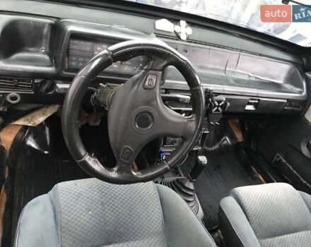 Красный ВАЗ 2109, объемом двигателя 1.1 л и пробегом 120 тыс. км за 600 $, фото 2 на Automoto.ua