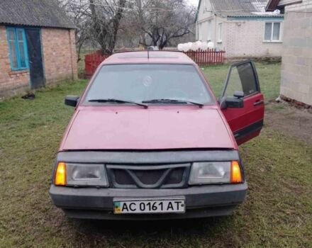 Красный ВАЗ 2109, объемом двигателя 1 л и пробегом 200 тыс. км за 650 $, фото 2 на Automoto.ua