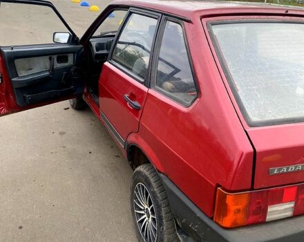 Красный ВАЗ 2109, объемом двигателя 1.5 л и пробегом 200 тыс. км за 1500 $, фото 2 на Automoto.ua