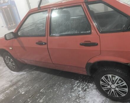 Красный ВАЗ 2109, объемом двигателя 1.5 л и пробегом 320 тыс. км за 1100 $, фото 2 на Automoto.ua