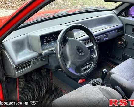 Красный ВАЗ 2109, объемом двигателя 1.3 л и пробегом 110 тыс. км за 1399 $, фото 5 на Automoto.ua