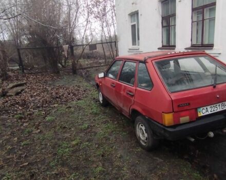 Красный ВАЗ 2109, объемом двигателя 1.5 л и пробегом 10 тыс. км за 900 $, фото 1 на Automoto.ua