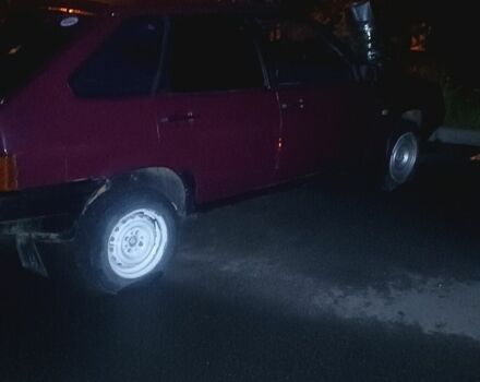 Червоний ВАЗ 2109, об'ємом двигуна 2 л та пробігом 80 тис. км за 1300 $, фото 1 на Automoto.ua