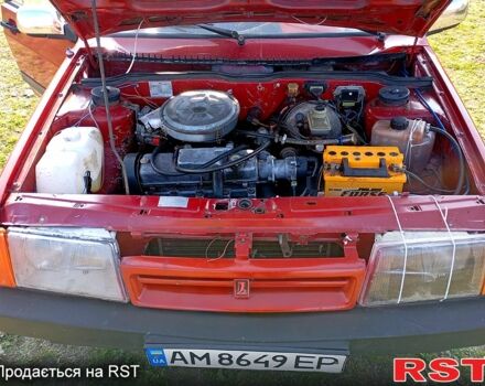 Красный ВАЗ 2109, объемом двигателя 1.5 л и пробегом 400 тыс. км за 800 $, фото 4 на Automoto.ua