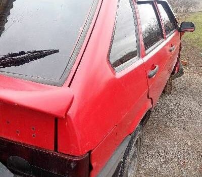 Червоний ВАЗ 2109, об'ємом двигуна 1.5 л та пробігом 111 тис. км за 606 $, фото 3 на Automoto.ua