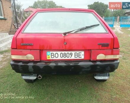 ВАЗ 2109 1993 в Тернополе на Automoto.ua Красный ВАЗ 2109, объемом двигателя 1.5 л и пробегом 300 тыс. км за 950 $, фото 1 на Automoto.ua