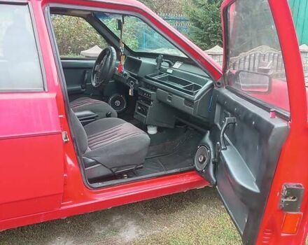 ВАЗ 2109 1993 в Тернополе на Automoto.ua Красный ВАЗ 2109, объемом двигателя 1.5 л и пробегом 300 тыс. км за 950 $, фото 2 на Automoto.ua