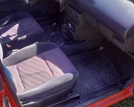 ВАЗ 2109 1993 в Днепре (Днепропетровске) на Automoto.ua Красный ВАЗ 2109, объемом двигателя 1.5 л и пробегом 123 тыс. км за 1000 $, фото 2 на Automoto.ua