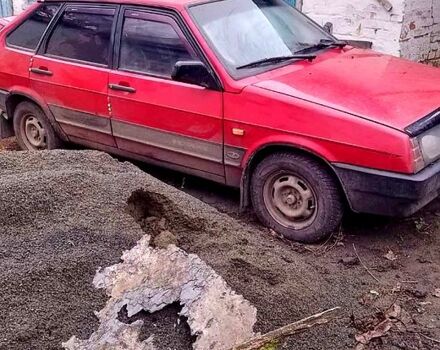 Красный ВАЗ 2109, объемом двигателя 1.5 л и пробегом 0 тыс. км за 1250 $, фото 3 на Automoto.ua