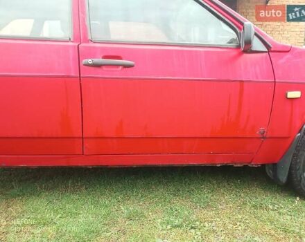 ВАЗ 2109 1993 в Тернополе на Automoto.ua Красный ВАЗ 2109, объемом двигателя 1.5 л и пробегом 300 тыс. км за 950 $, фото 6 на Automoto.ua
