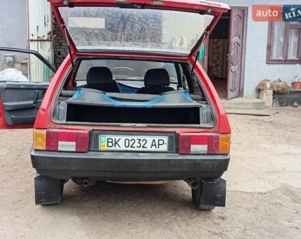 Красный ВАЗ 2109, объемом двигателя 1.3 л и пробегом 100 тыс. км за 700 $, фото 6 на Automoto.ua