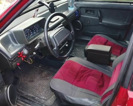 ВАЗ 2109 1993 в Кропивницком (Кировограде) на Automoto.ua Красный ВАЗ 2109, объемом двигателя 1.5 л и пробегом 200 тыс. км за 600 $, фото 3 на Automoto.ua