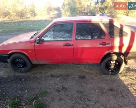 Красный ВАЗ 2109, объемом двигателя 1.5 л и пробегом 88 тыс. км за 700 $, фото 1 на Automoto.ua