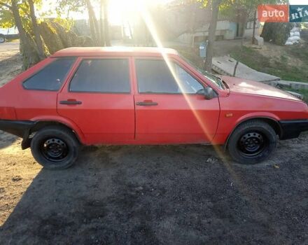 Красный ВАЗ 2109, объемом двигателя 1.5 л и пробегом 88 тыс. км за 700 $, фото 4 на Automoto.ua