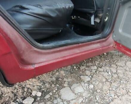 ВАЗ 2109 1994 у Дніпро (Дніпропетровську) на Automoto.ua Червоний ВАЗ 2109, об'ємом двигуна 1.29 л та пробігом 200 тис. км за 1200 $, фото 5 на Automoto.ua