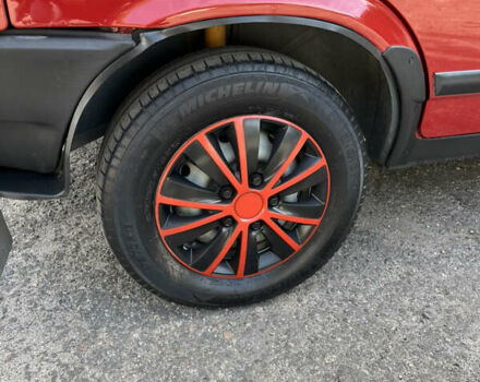 Красный ВАЗ 2109, объемом двигателя 1.5 л и пробегом 57 тыс. км за 2000 $, фото 1 на Automoto.ua