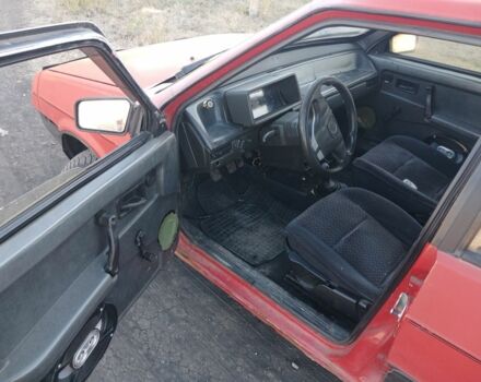 Красный ВАЗ 2109, объемом двигателя 1.5 л и пробегом 200 тыс. км за 600 $, фото 3 на Automoto.ua