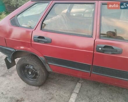 Красный ВАЗ 2109, объемом двигателя 1.5 л и пробегом 90 тыс. км за 1000 $, фото 2 на Automoto.ua