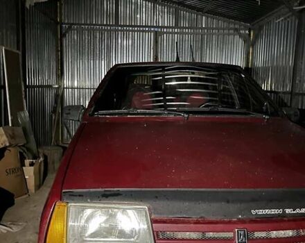 Красный ВАЗ 2109, объемом двигателя 1.5 л и пробегом 300 тыс. км за 1050 $, фото 1 на Automoto.ua