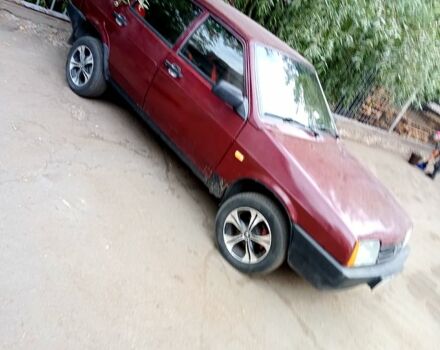 ВАЗ 2109 1995 в Днепре (Днепропетровске) на Automoto.ua Красный ВАЗ 2109, объемом двигателя 1.5 л и пробегом 150 тыс. км за 1100 $, фото 3 на Automoto.ua
