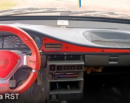 Красный ВАЗ 2109, объемом двигателя 1.5 л и пробегом 110 тыс. км за 1000 $, фото 4 на Automoto.ua