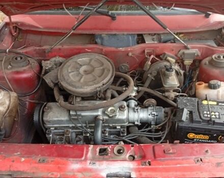 Красный ВАЗ 2109, объемом двигателя 1 л и пробегом 1000 тыс. км за 652 $, фото 5 на Automoto.ua