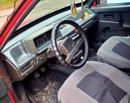 ВАЗ 2109 1995 в Днепре (Днепропетровске) на Automoto.ua Красный ВАЗ 2109, объемом двигателя 1.5 л и пробегом 247 тыс. км за 1050 $, фото 7 на Automoto.ua