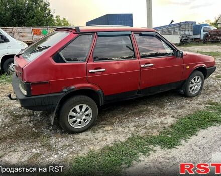 Красный ВАЗ 2109, объемом двигателя 1.5 л и пробегом 200 тыс. км за 999 $, фото 2 на Automoto.ua