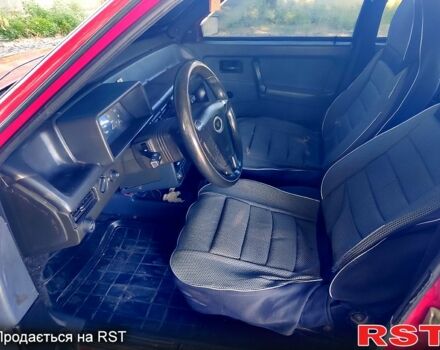 Красный ВАЗ 2109, объемом двигателя 1.3 л и пробегом 80 тыс. км за 1350 $, фото 4 на Automoto.ua