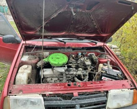 Красный ВАЗ 2109, объемом двигателя 1.5 л и пробегом 200 тыс. км за 953 $, фото 8 на Automoto.ua