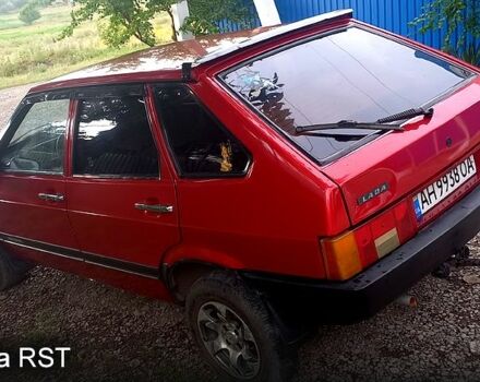 Красный ВАЗ 2109, объемом двигателя 1.5 л и пробегом 0 тыс. км за 1100 $, фото 4 на Automoto.ua