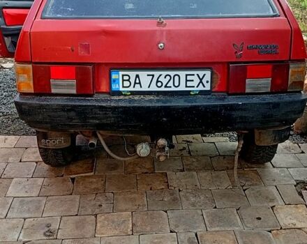 Красный ВАЗ 2109, объемом двигателя 1.5 л и пробегом 150 тыс. км за 899 $, фото 2 на Automoto.ua