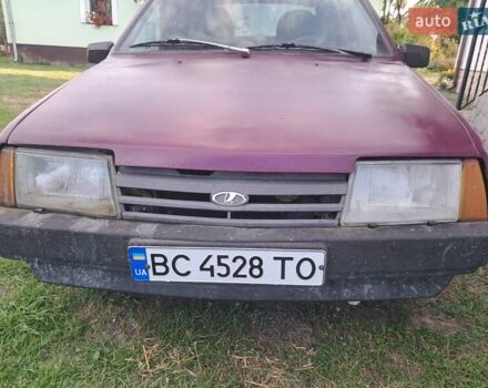 Красный ВАЗ 2109, объемом двигателя 1.5 л и пробегом 300 тыс. км за 1000 $, фото 3 на Automoto.ua