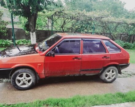 Красный ВАЗ 2109, объемом двигателя 1.5 л и пробегом 200 тыс. км за 550 $, фото 2 на Automoto.ua