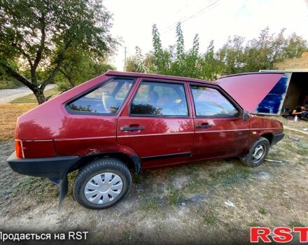 Красный ВАЗ 2109, объемом двигателя 1.5 л и пробегом 105 тыс. км за 1000 $, фото 6 на Automoto.ua