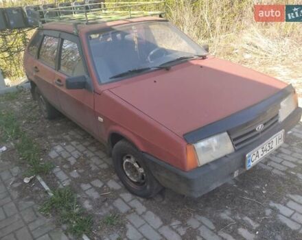 Красный ВАЗ 2109, объемом двигателя 1.5 л и пробегом 300 тыс. км за 1100 $, фото 2 на Automoto.ua