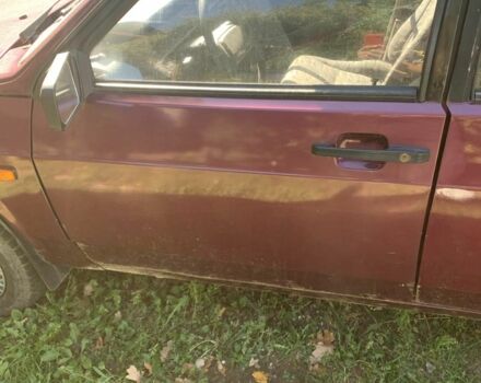 Красный ВАЗ 2109, объемом двигателя 1.5 л и пробегом 100 тыс. км за 950 $, фото 2 на Automoto.ua