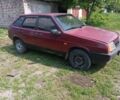Красный ВАЗ 2109, объемом двигателя 1.5 л и пробегом 300 тыс. км за 871 $, фото 1 на Automoto.ua