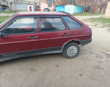 Красный ВАЗ 2109, объемом двигателя 1.5 л и пробегом 300 тыс. км за 600 $, фото 1 на Automoto.ua