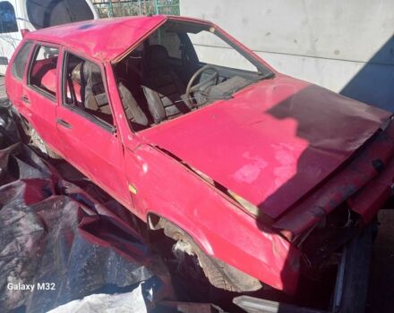 Красный ВАЗ 2109, объемом двигателя 0 л и пробегом 5 тыс. км за 9000 $, фото 4 на Automoto.ua