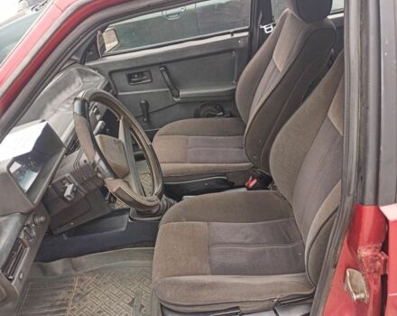 Красный ВАЗ 2109, объемом двигателя 1.5 л и пробегом 100 тыс. км за 900 $, фото 2 на Automoto.ua